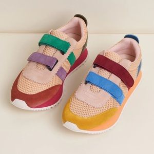 Charlotte Stone Conway Sneakers, size 10